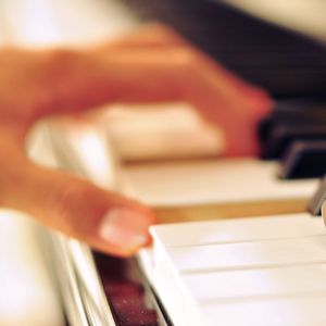 就想操老太太逼视频
